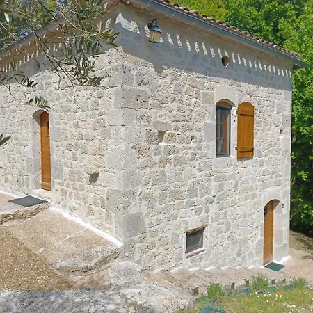 Fermette Et Son Dans La Campagne Agenaise Madaillan